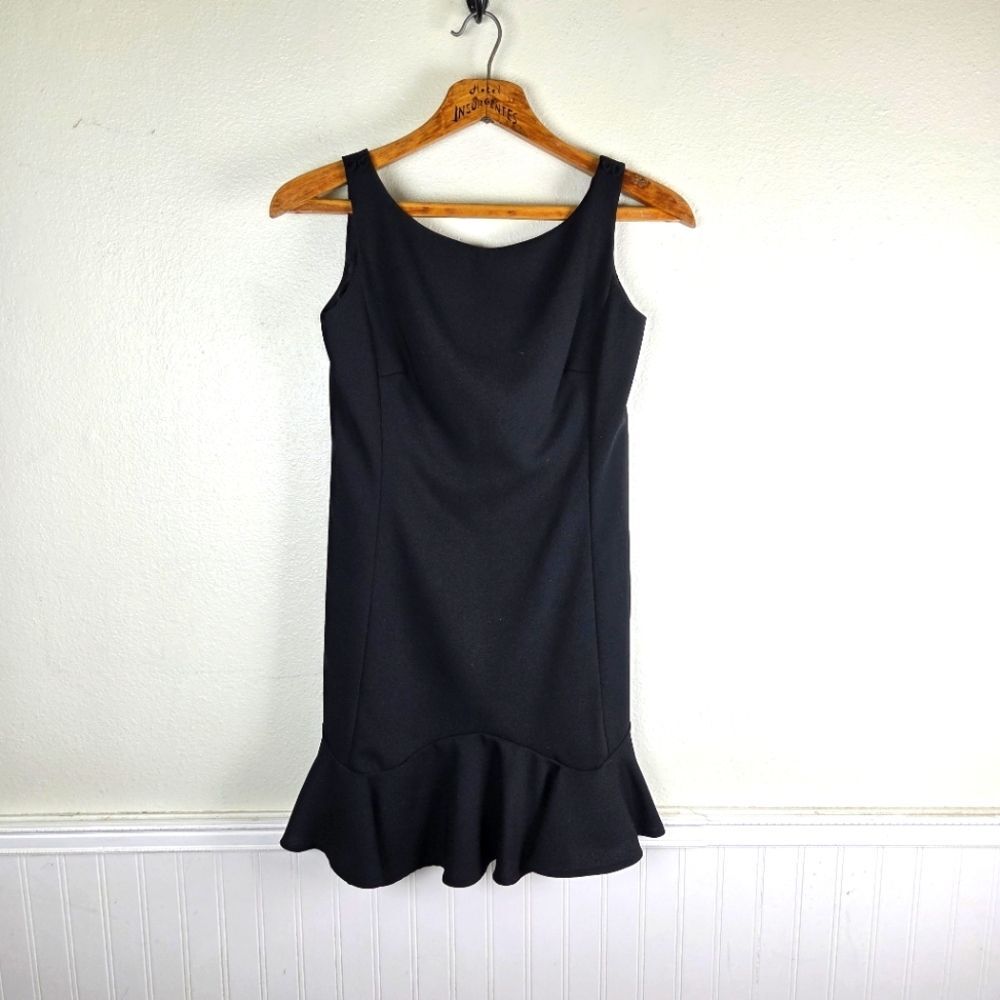 Kay Unger Petites Women's 6 Black Sleeveless Fluted Ruffle Hem Evening Dress